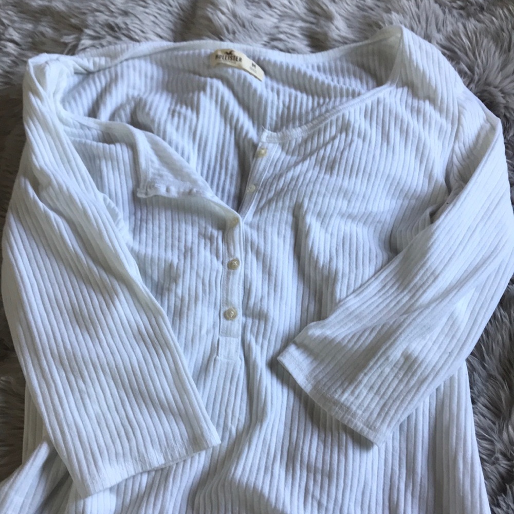 ribbed white button 3/4 sleeve top